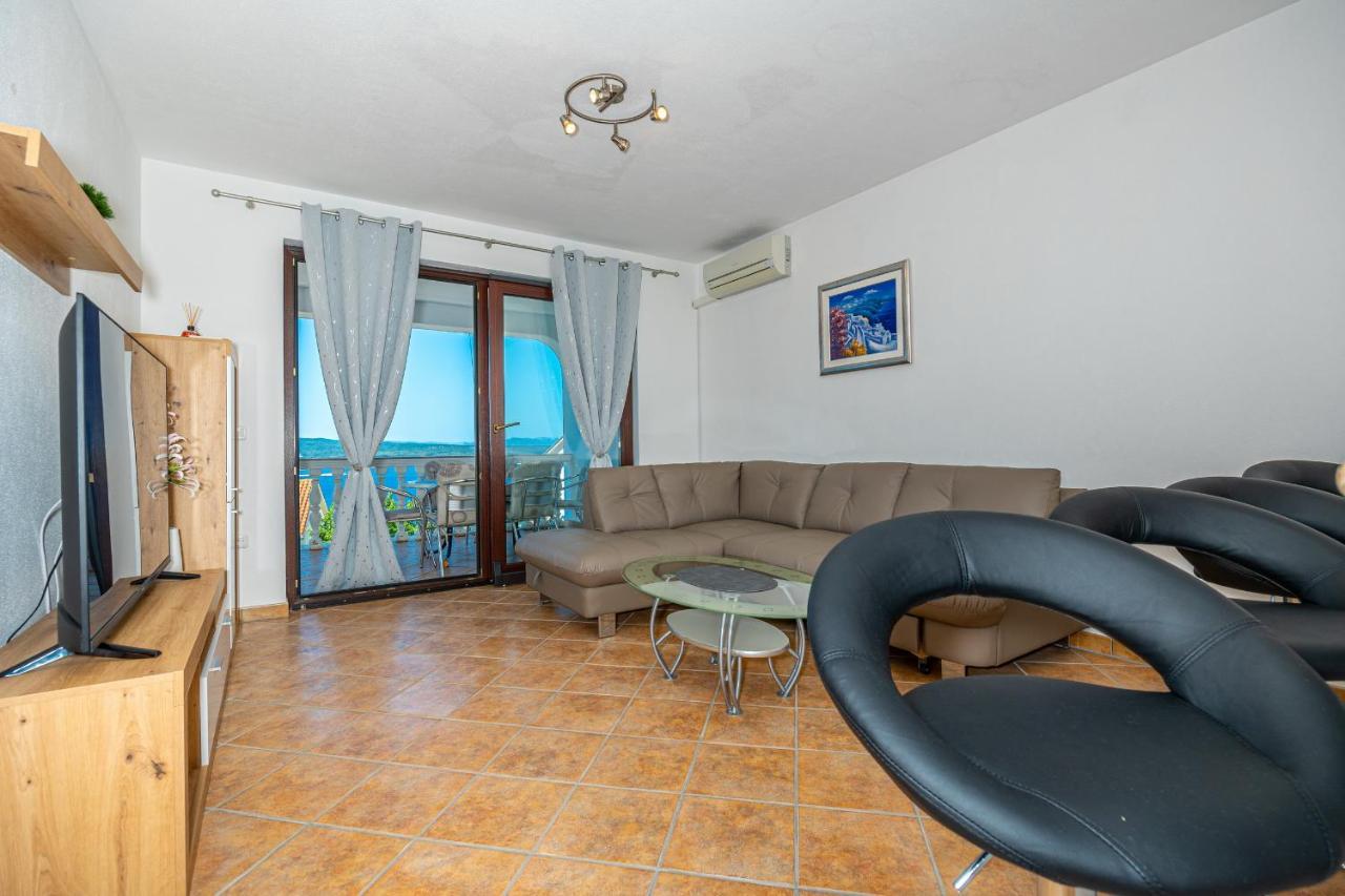 Apartments Lacic 2 Цриквеница Экстерьер фото