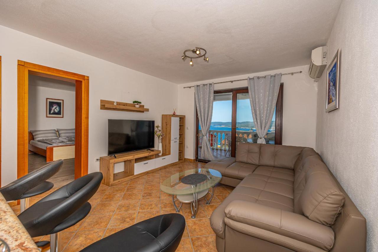 Apartments Lacic 2 Цриквеница Экстерьер фото